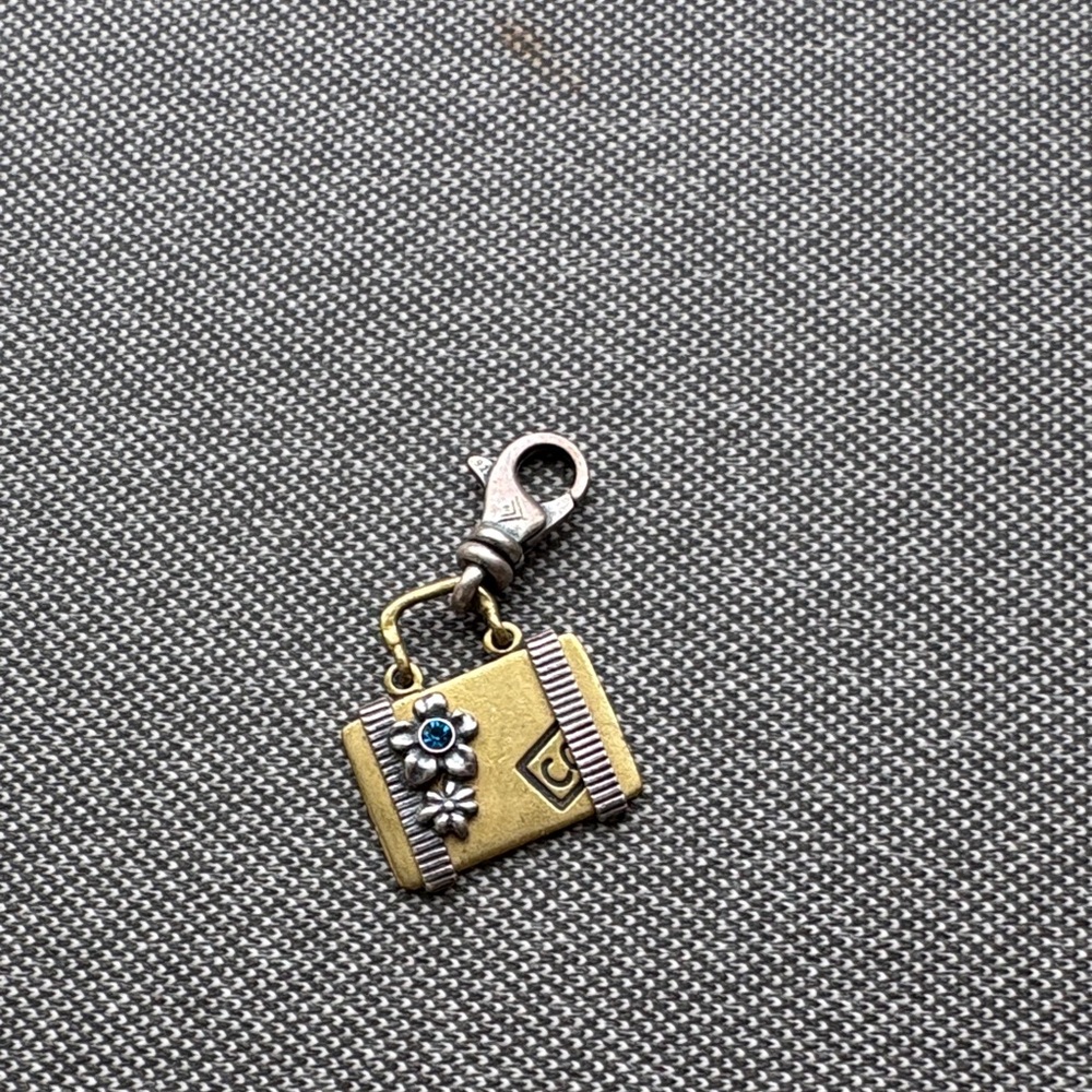 Bon Voyage Silpada Charm